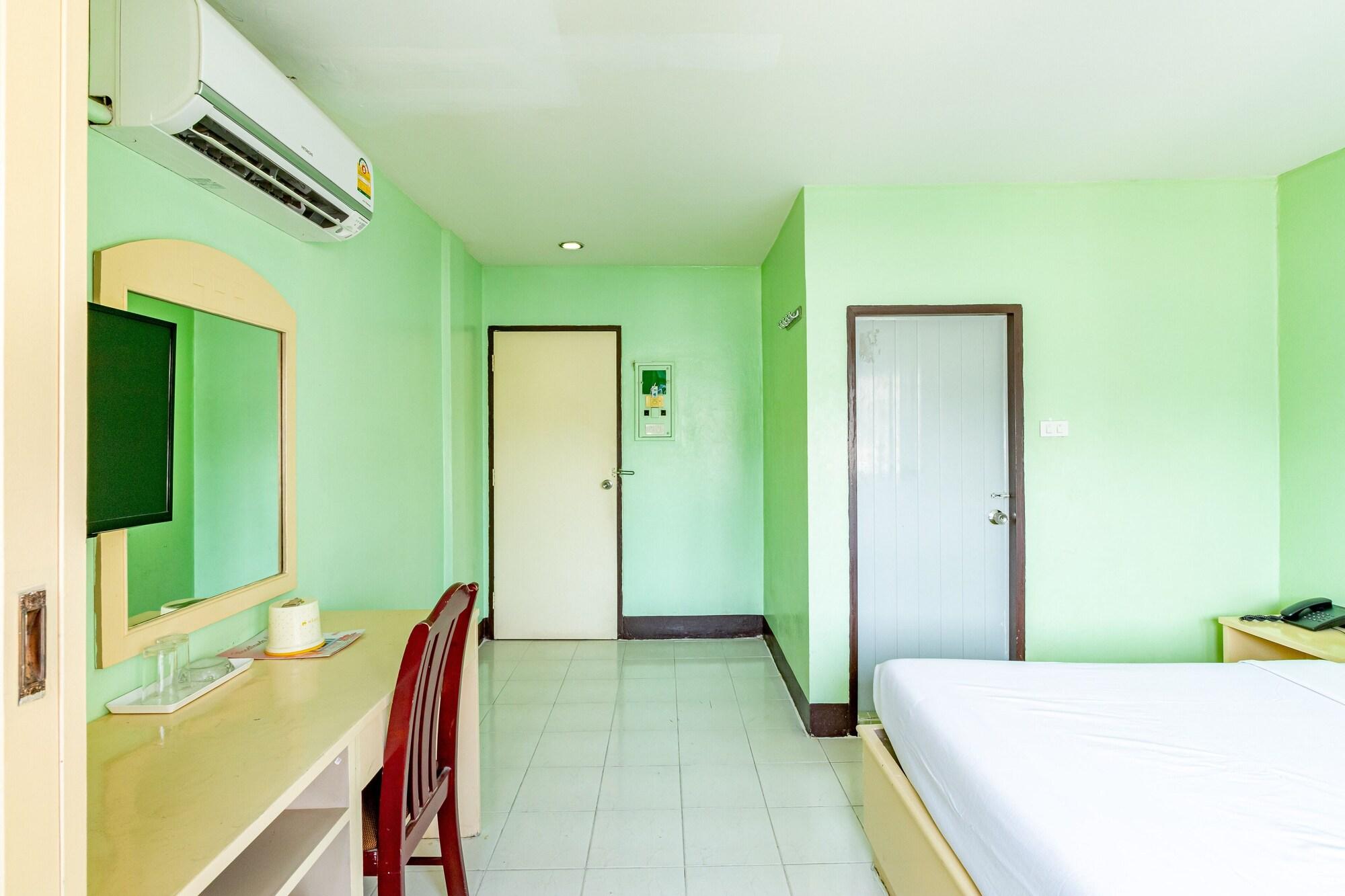 Woodlands Inn Hotel Bangkok Exterior foto