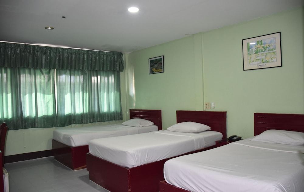 Woodlands Inn Hotel Bangkok Exterior foto