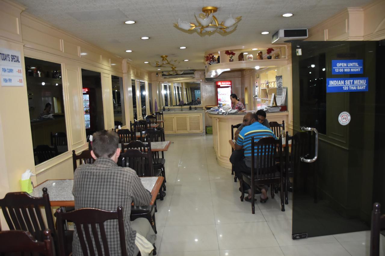 Woodlands Inn Hotel Bangkok Exterior foto