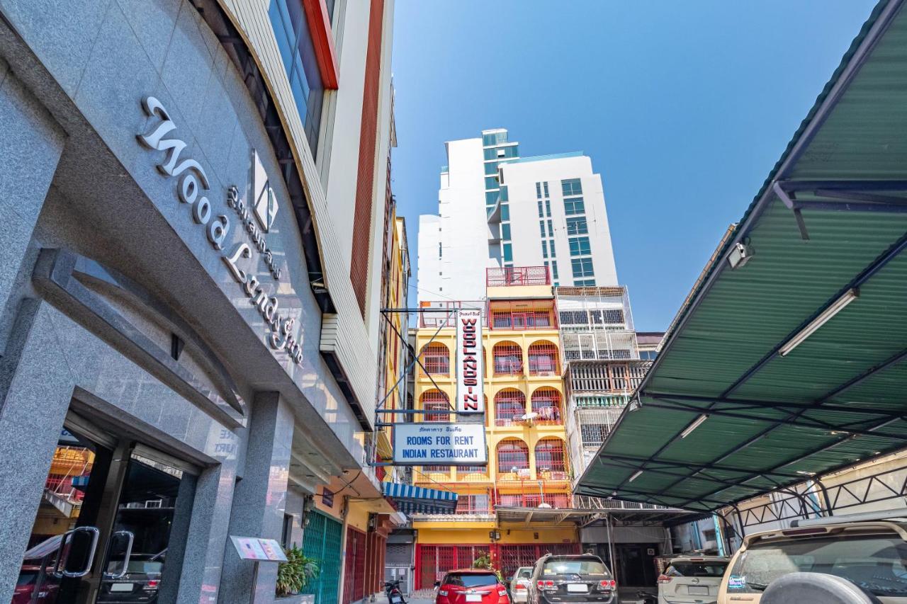 Woodlands Inn Hotel Bangkok Exterior foto